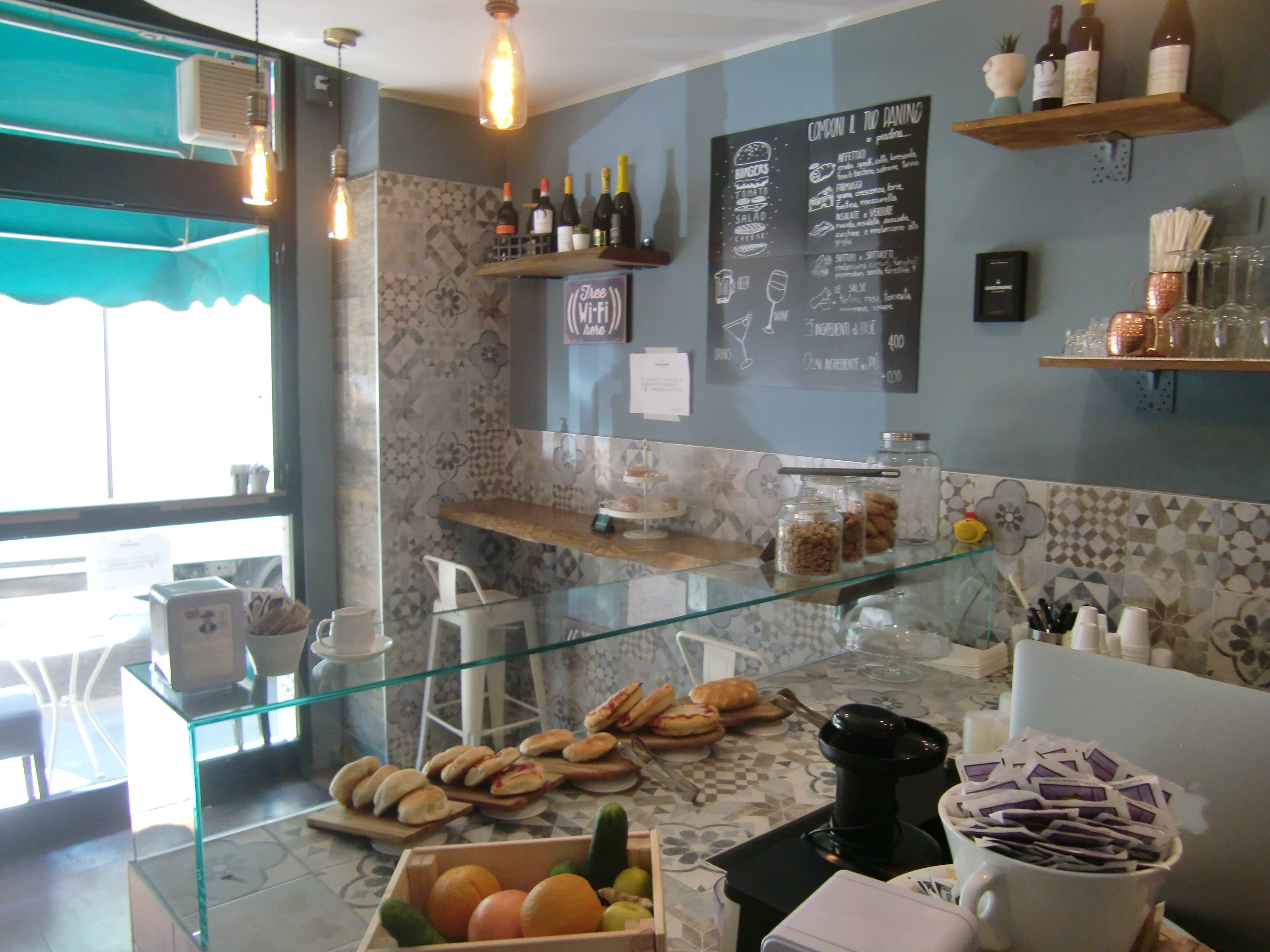 Piccolo Bar Russo Commerciale
