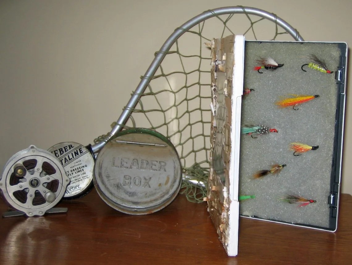 Recycle A DVD Case Into A Homemade Fly Box Rustic Crafts & Chic Decor