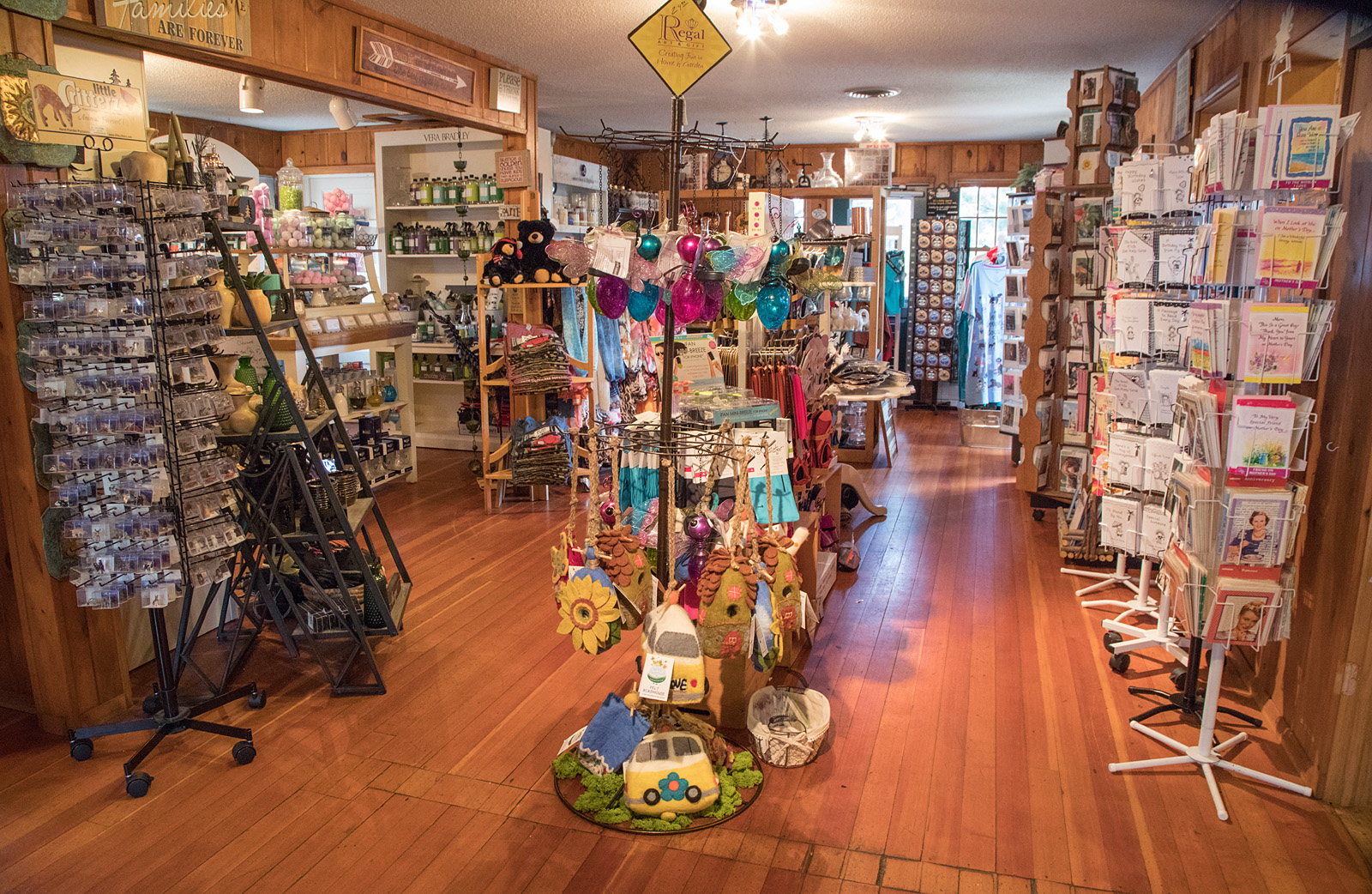 Gifts Rustic Inn Café