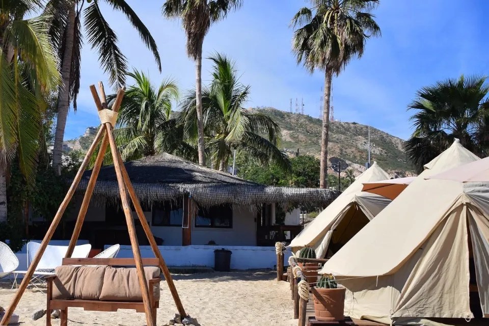 Tipis Rustico Lounge