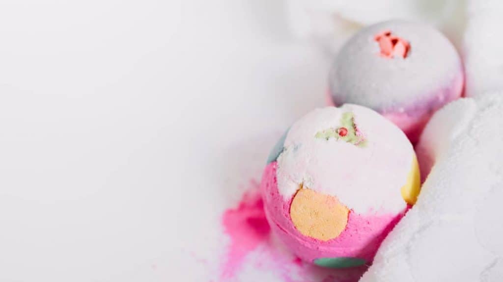 Do Bath Bombs Expire? (Hint You’ll Want To Use Them Soon!) » RusticWise