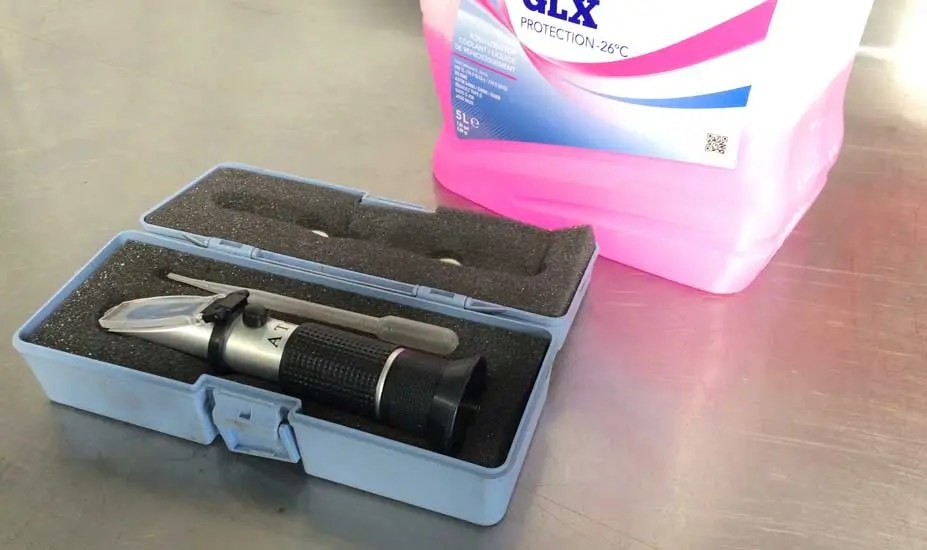 Can I Add Water To Mercedes Coolant? -Mechanics advice - Rustyautos.com