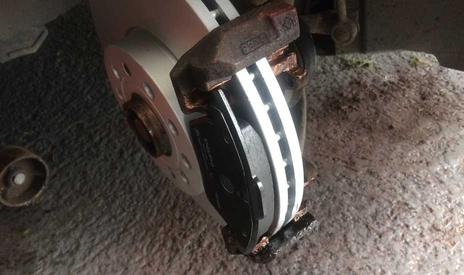 New Brakes Smoking On One Side – Easy Fix – Rustyautos.com