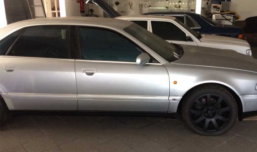 Should I Buy A 20 Year Old Car? (What's Right For You)