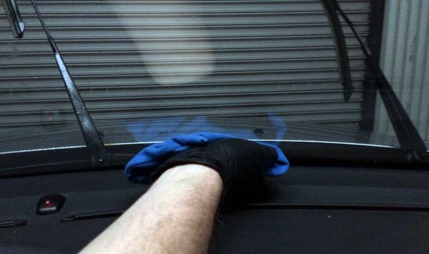 Newspaper To Clean Windshield (Pro Tips)