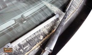 How To Replace Windshield Wiper Motor - Picture guide - Rustyautos.com