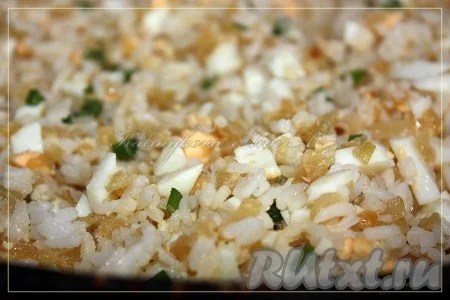 Фото: Как приготовить "пирожки с рисом и яйцом"…
