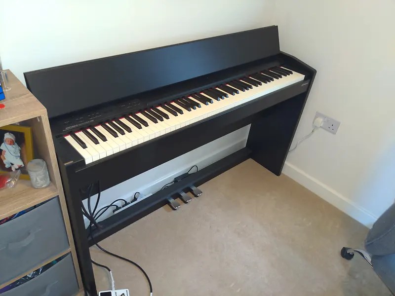 Roland Digital Piano F140r Black Reverb