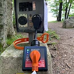 What Side Are RV Hookups On? – RVBlogger
