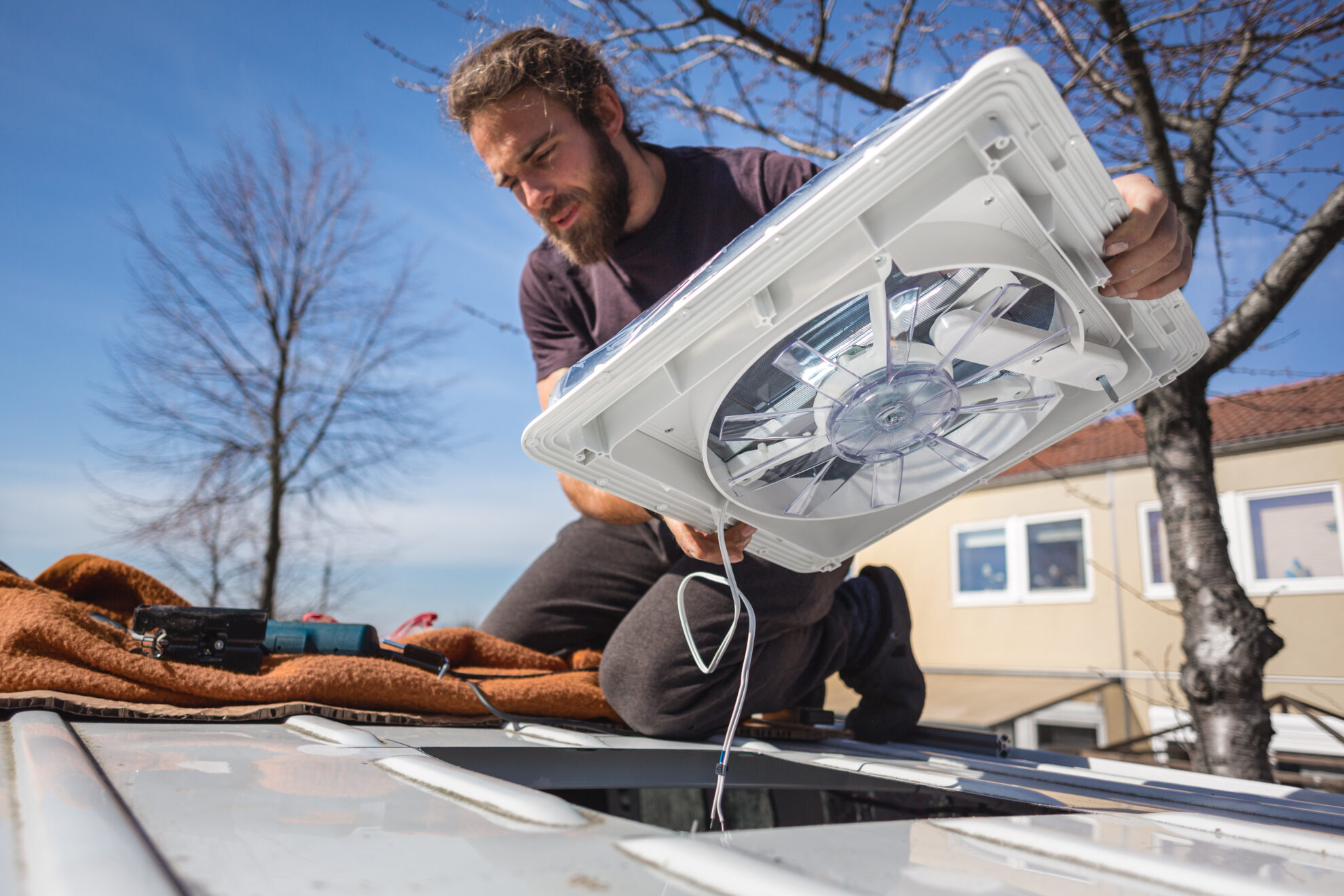 Best Air Conditioners for a Camper Van 