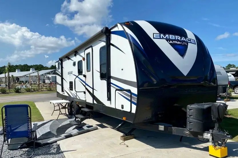 Cruiser RV Embrace Specs and Review