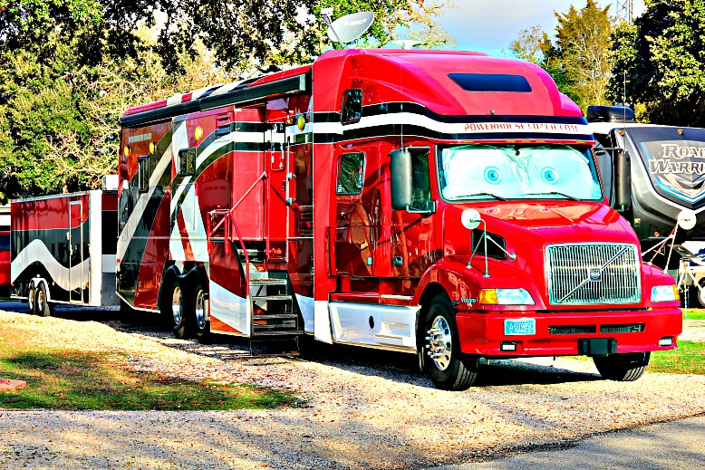 Why are RVs So Popular? RVing with Rex