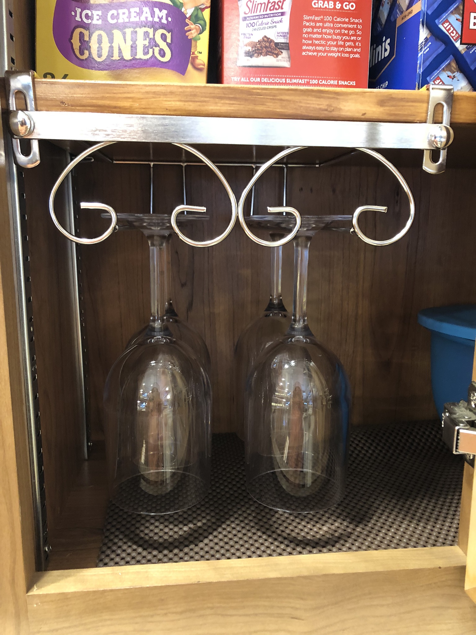 Personalizing Our New RV RVing with Robin