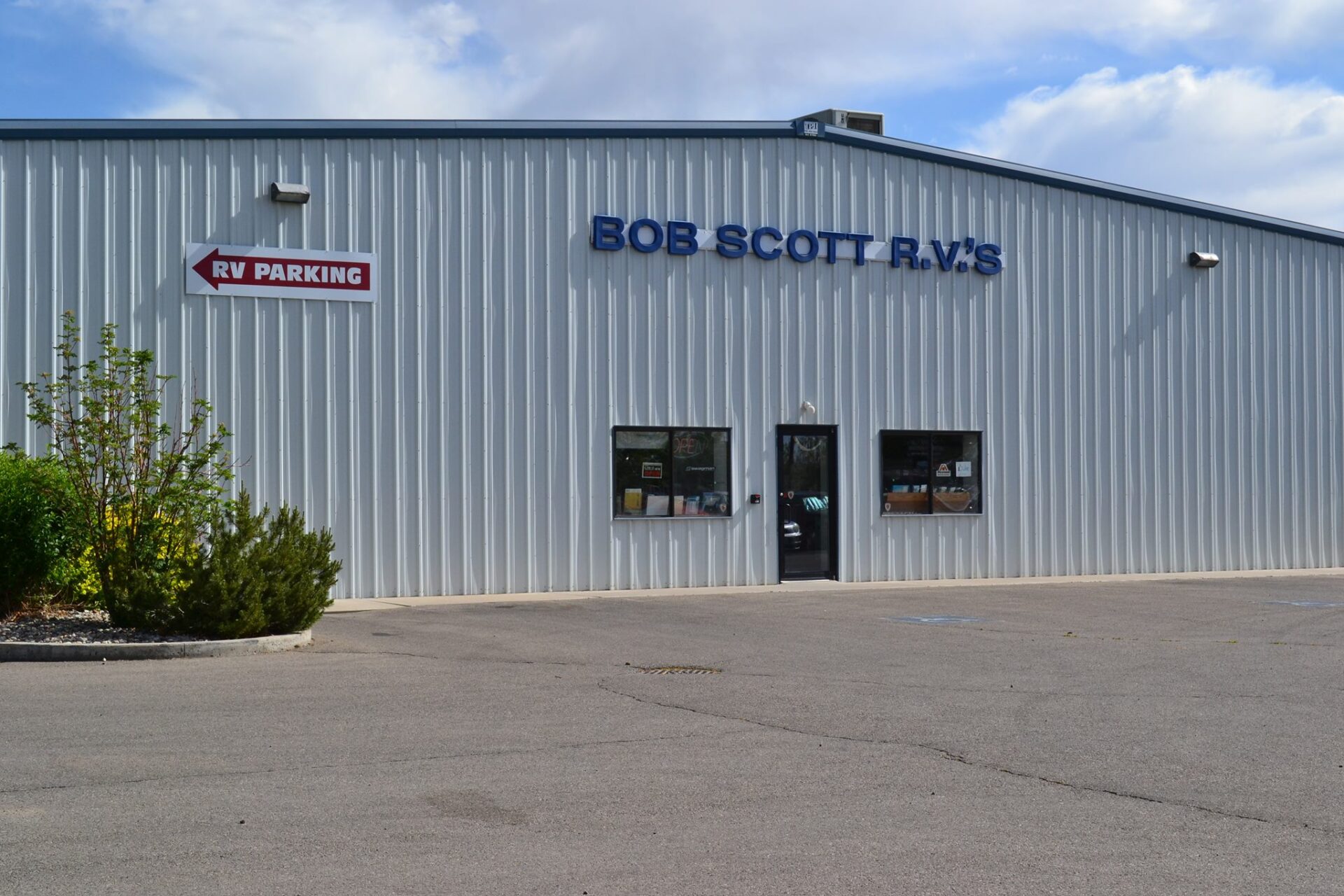 RV Dealership Sells Owners' RVs—Closes Store Before Paying RV MILES