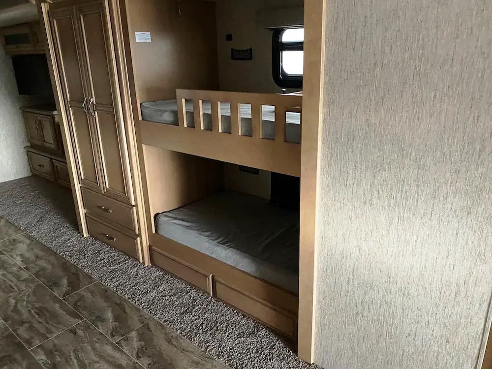 Class A RV with bunks RV Obsession