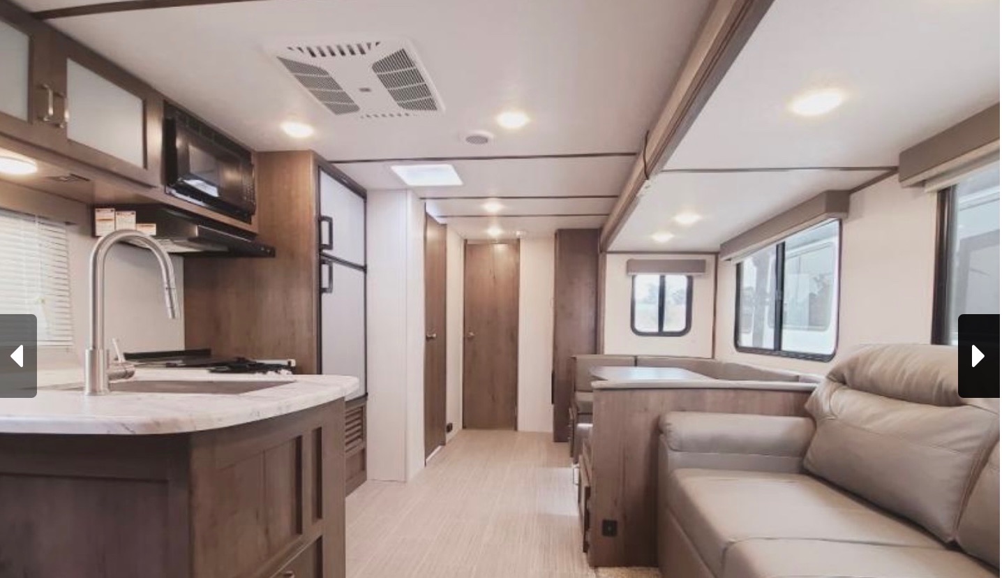 Family Friendly Sleeps 10 Keystone Passport Quad Bunkhouse