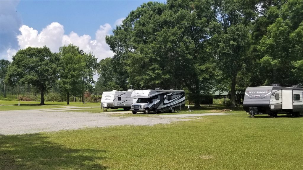 Bateaux on Caney Lake RV World Network