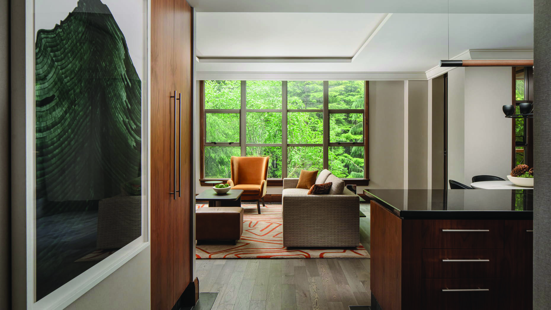 Hotel walls and ceiling construction Four Seasons Private Residences