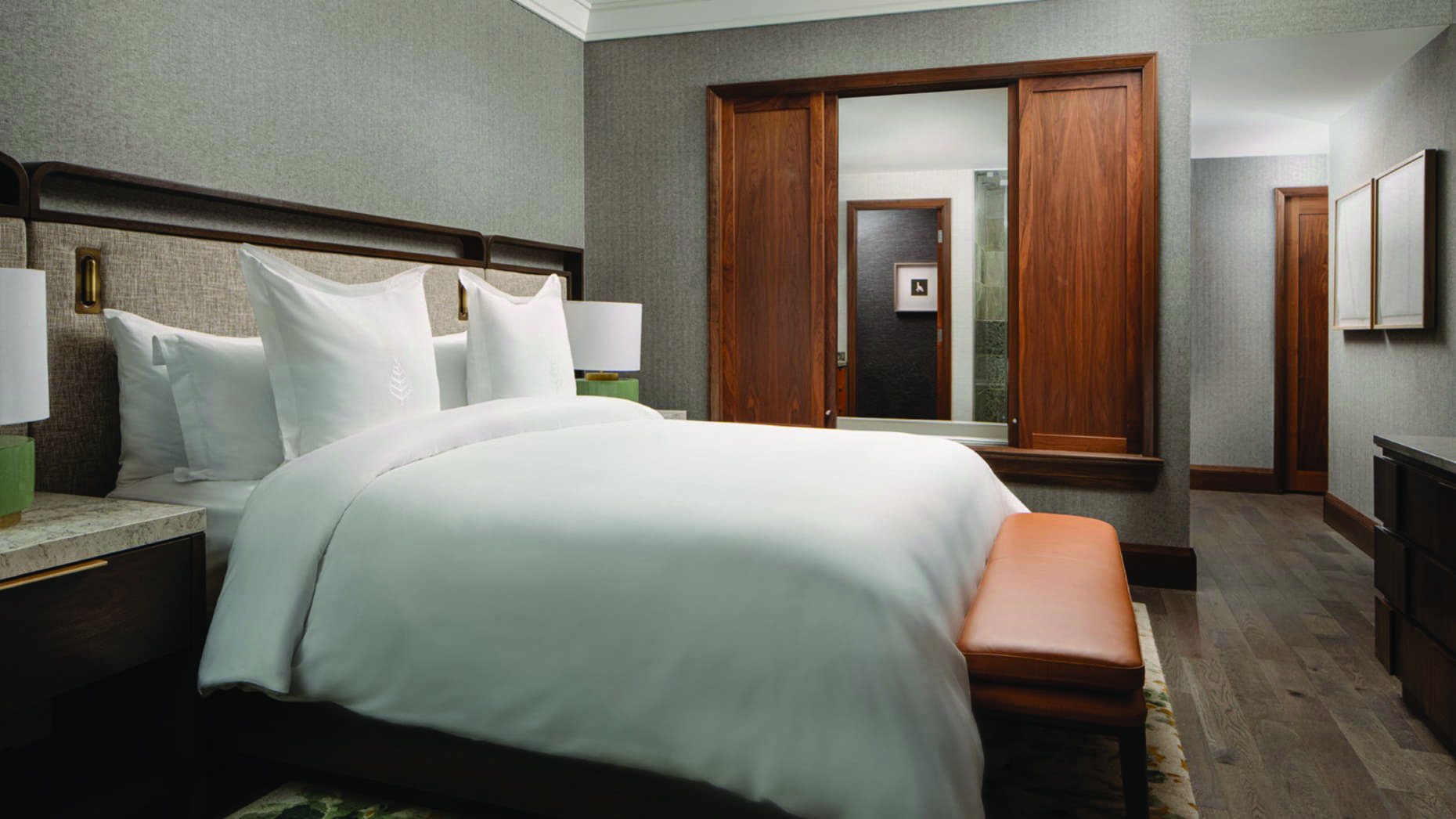 Hotel walls and ceiling construction Four Seasons Private Residences