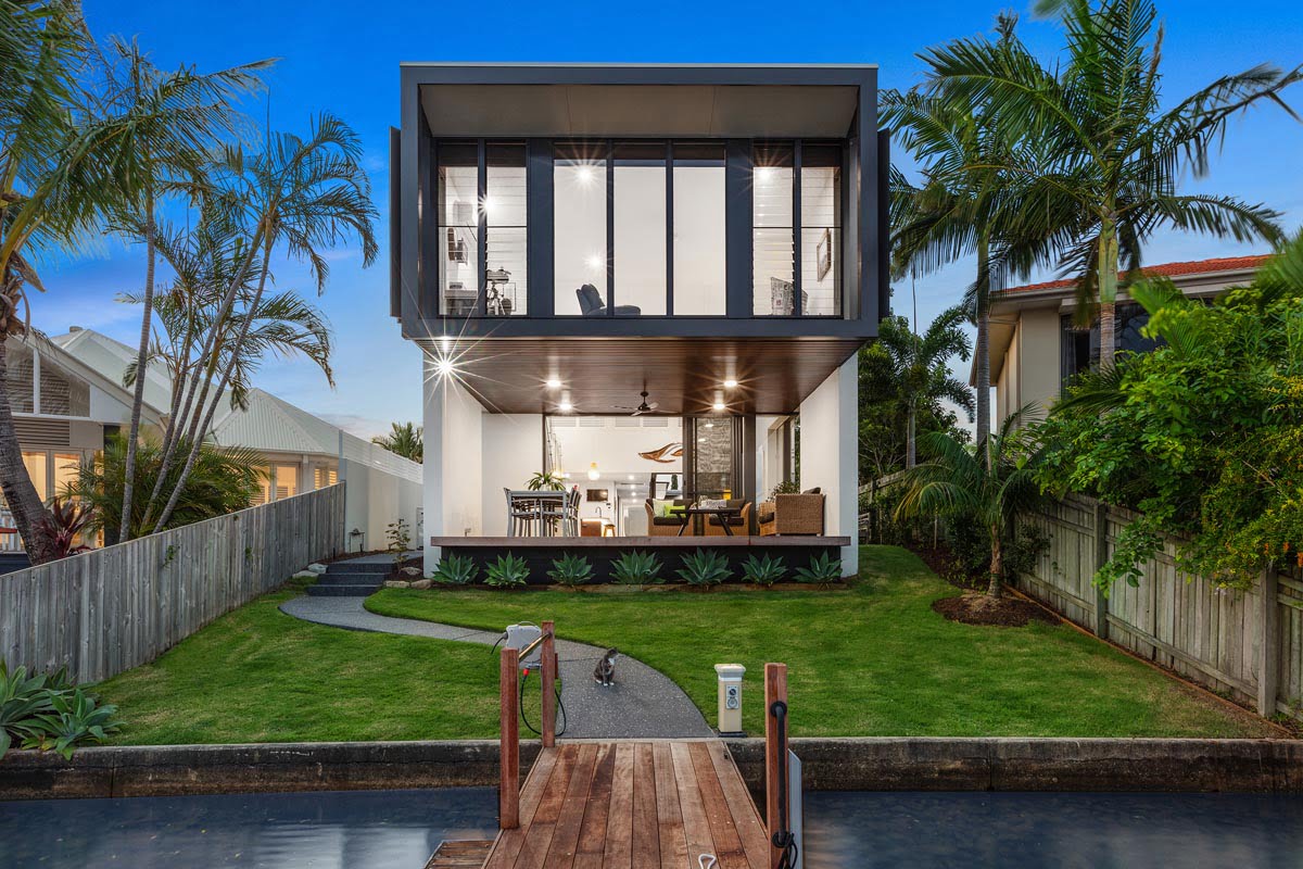 Noosa Waterfront Ryan Designer Homes