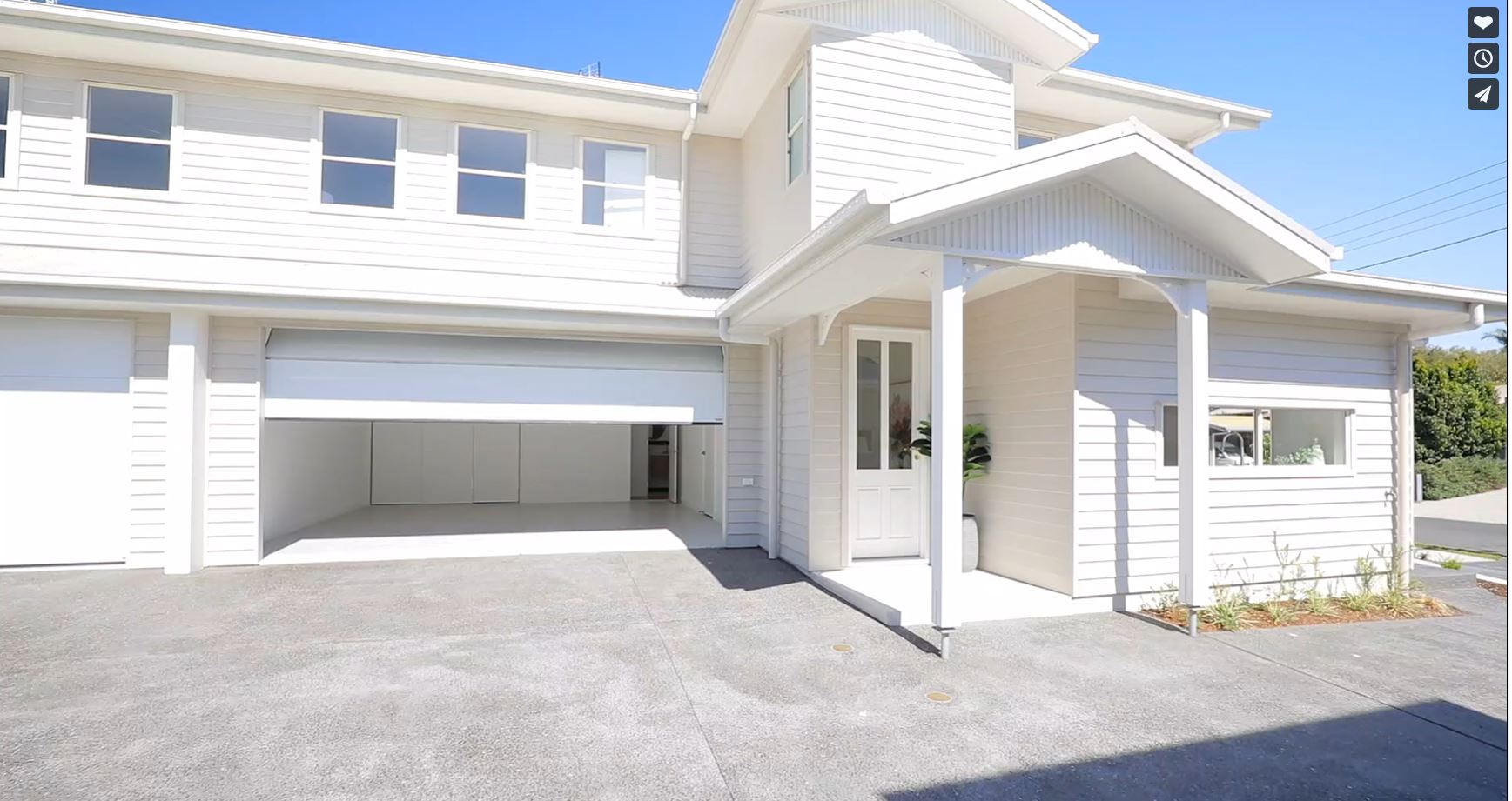 Noosaville Hampton Townhomes Ryan Designer Homes