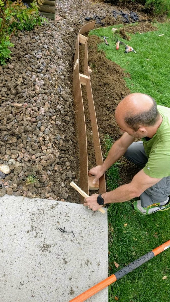 Simple Concrete Landscape Curbing » Ryan Hobbies