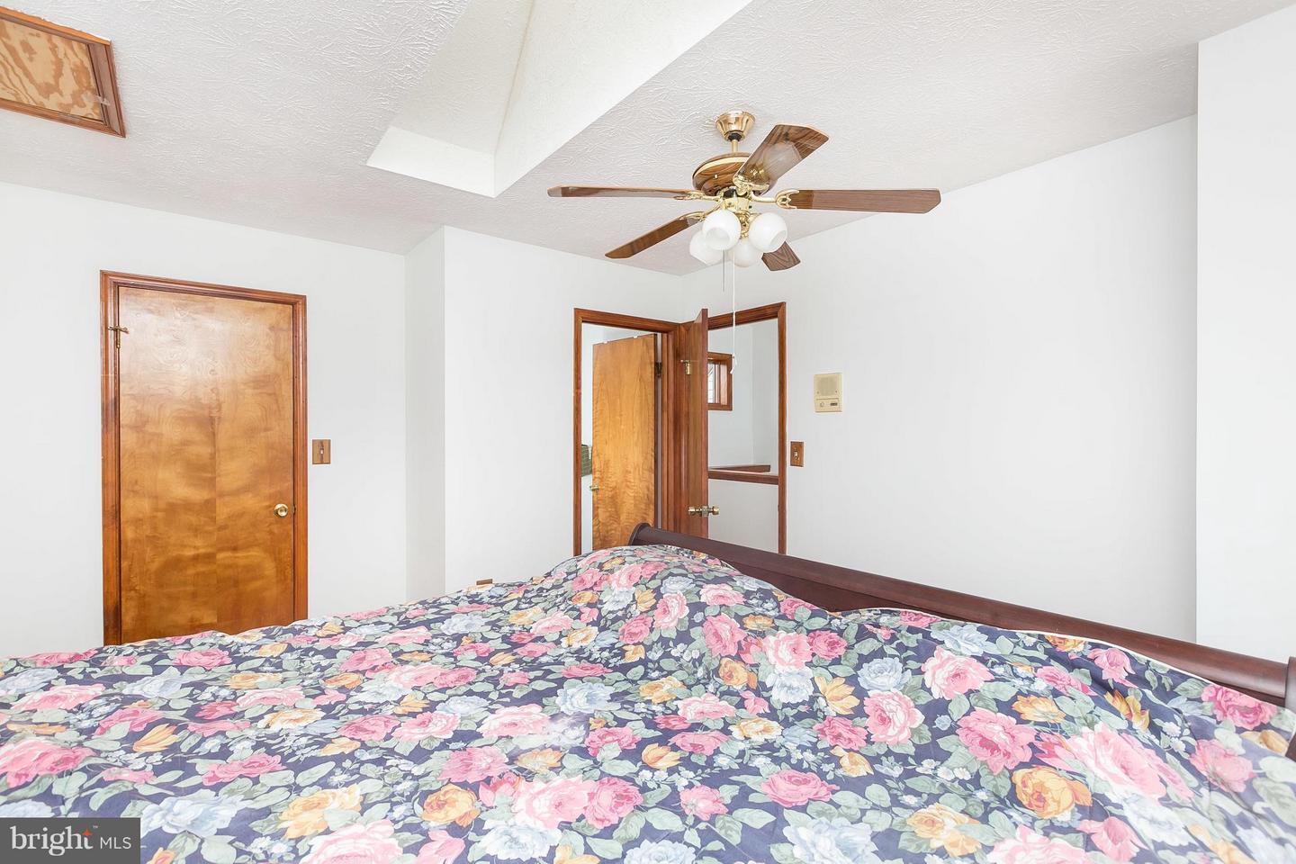 9206 Hinton Avenue, Sparrows Point, MD 21219 Ryan Miller Real