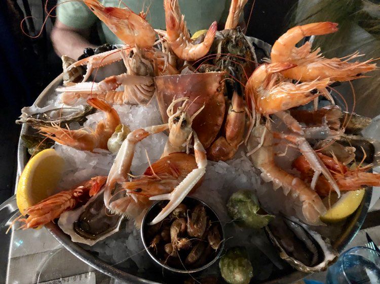 Crashing waves on the Côte d’Argent Ryan Murdock