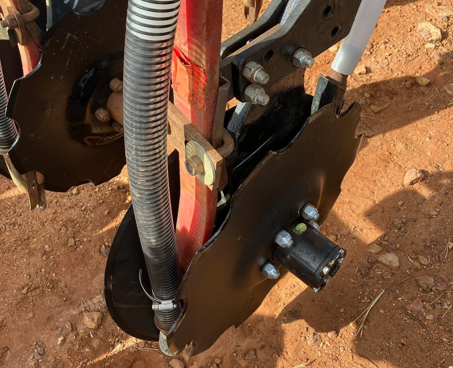 NoTill Seeder Options Discs or Tynes?