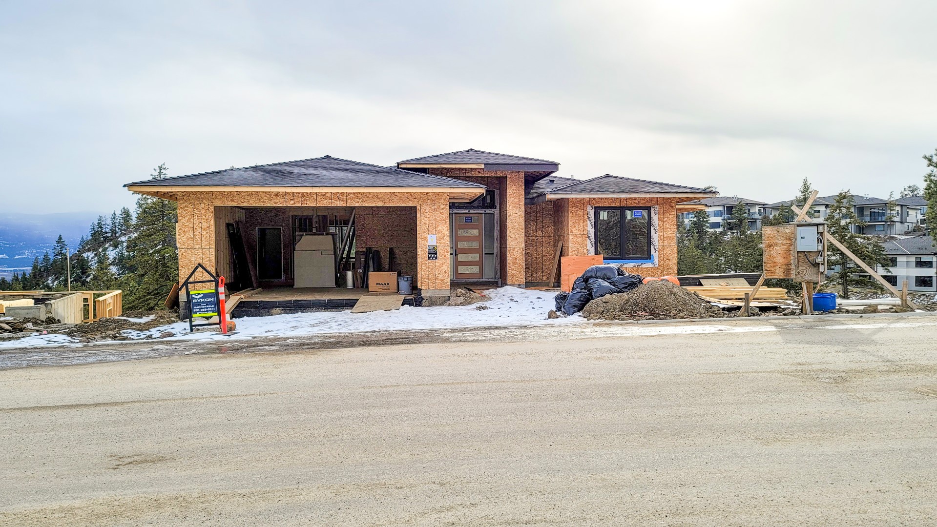 Echo Ridge Lot 2, Windows Are In • Rykon Construction