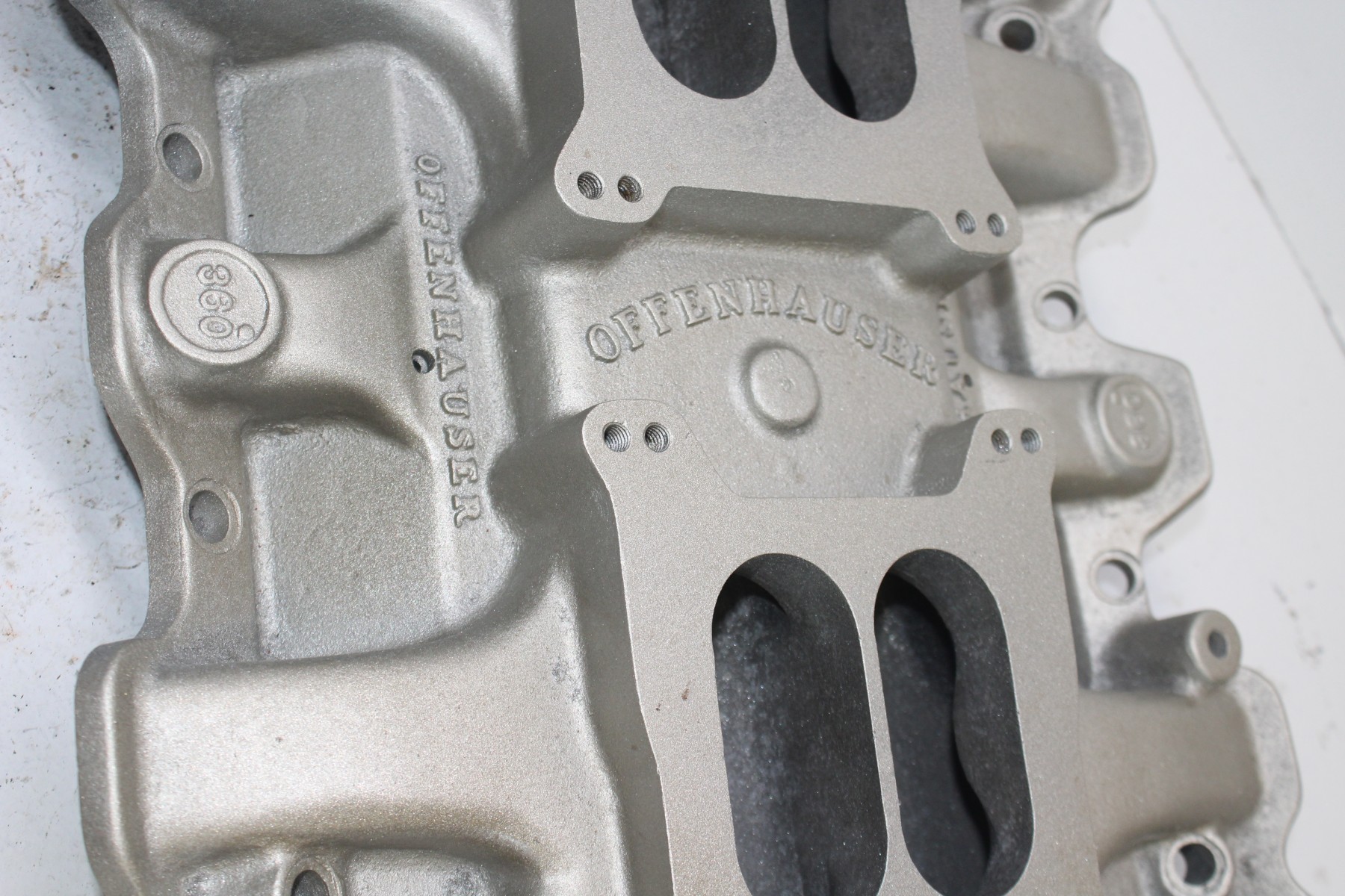 Offenhauser 5589 Big Block Oldsmobile 400 455 Dual Quad Aluminum Intake