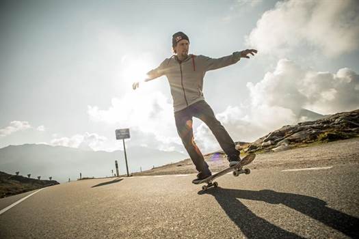 How To Manual On A Skateboard - Skate World. Skateboard News