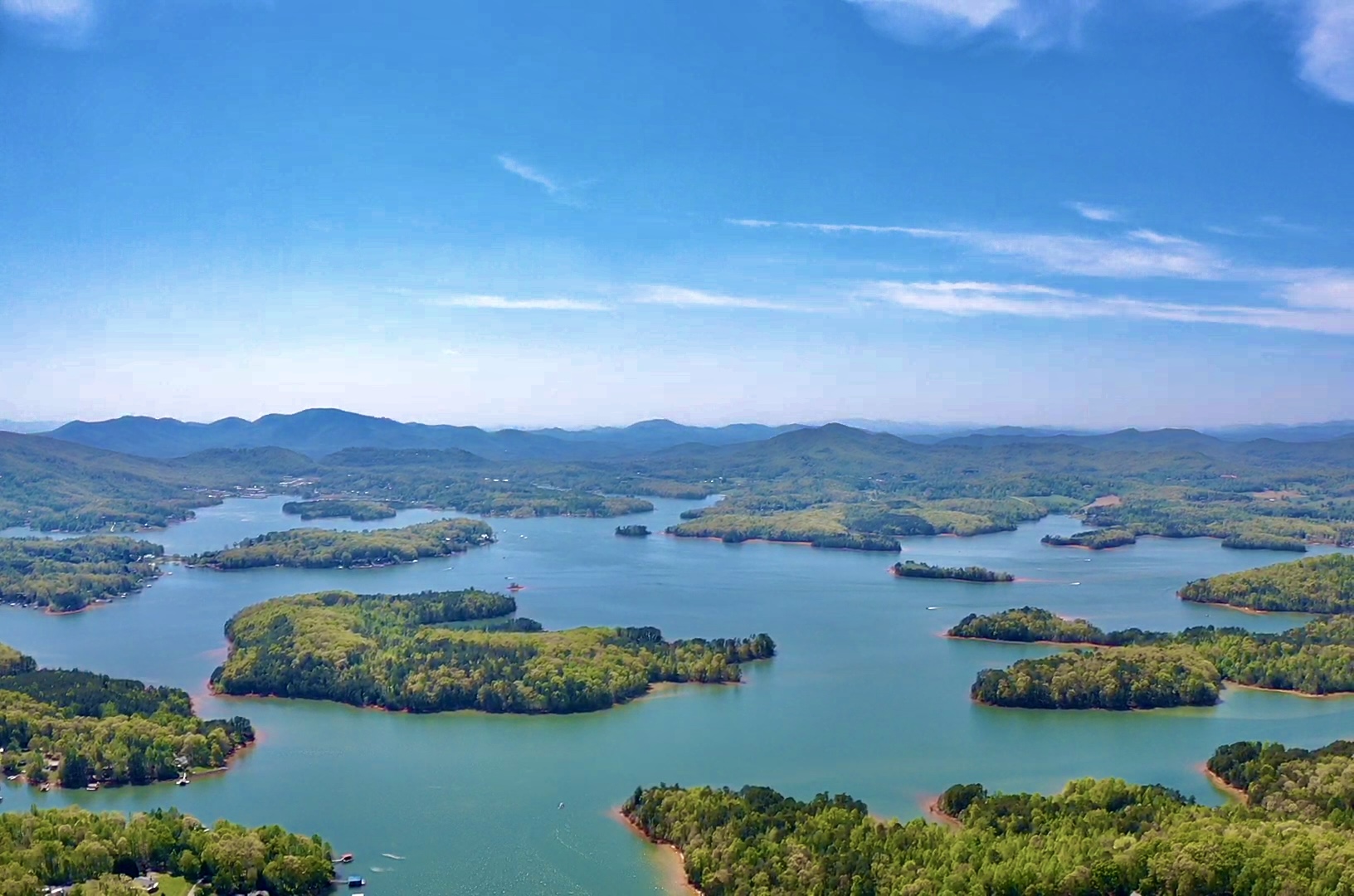 Your Ultimate Guide to Real Estate on Lake Chatuge Western NC & North