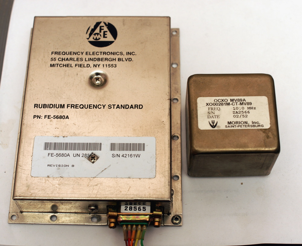 Precision clock rubidium atomic clock and Russian DOCXO Svarichevsky