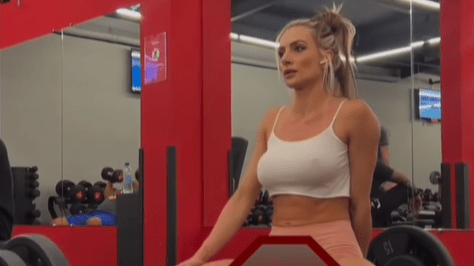 Undorítónak nevezte az OnlyFans-modell edzőtermi "gyakorlatát" a híres