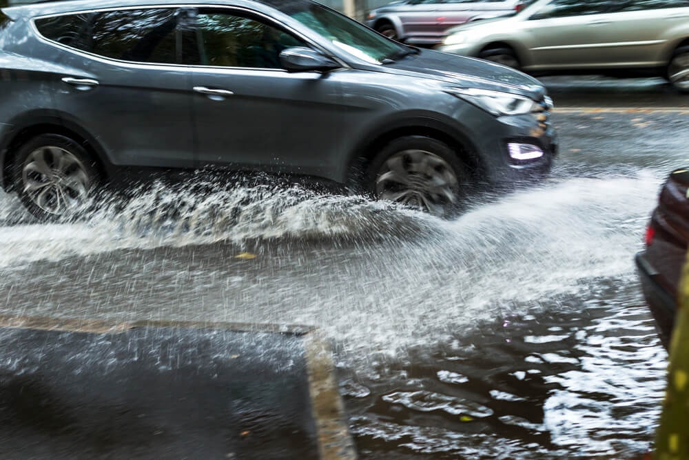Driving in the Rain 10 Crucial Things To Know
