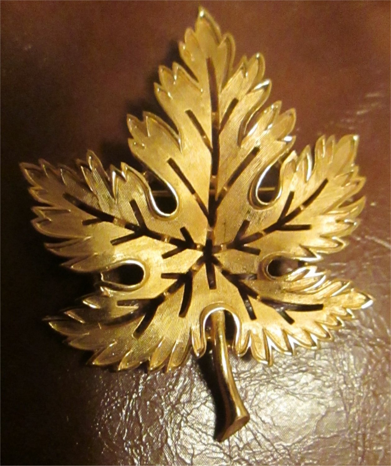 Trifari Maple Leaf Pin Vintage Costume Fashion Gold Plated Fall Autumn