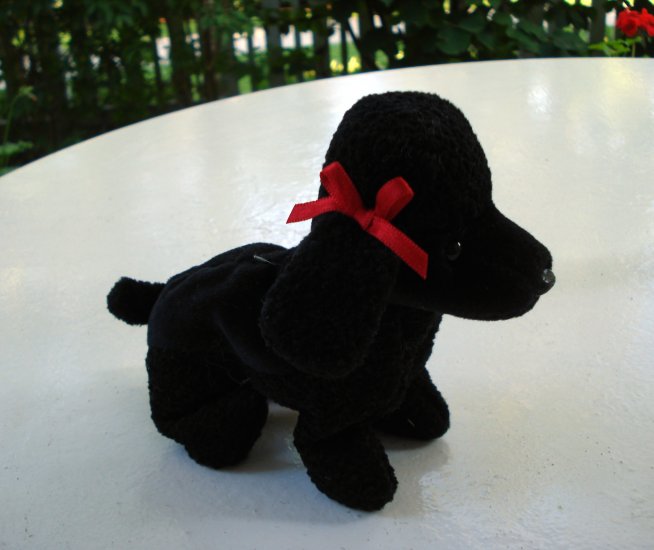 Gigi the black French poodle Ty Beanie Baby toy retired mint hc2515