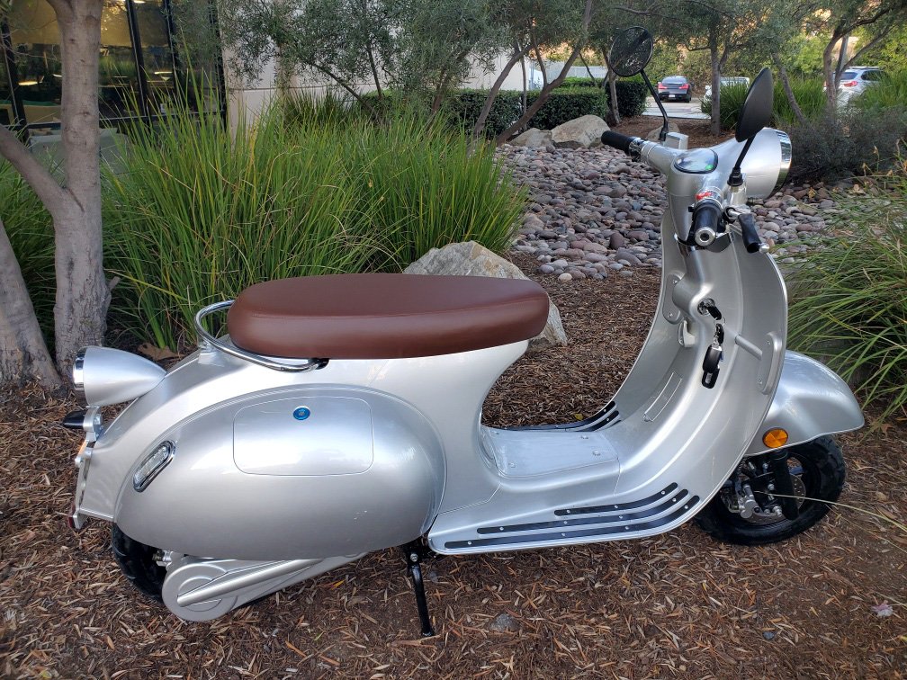 NEW 3000W 20AH Electric Vespa Italian Design Scooter Moped Motorcycle