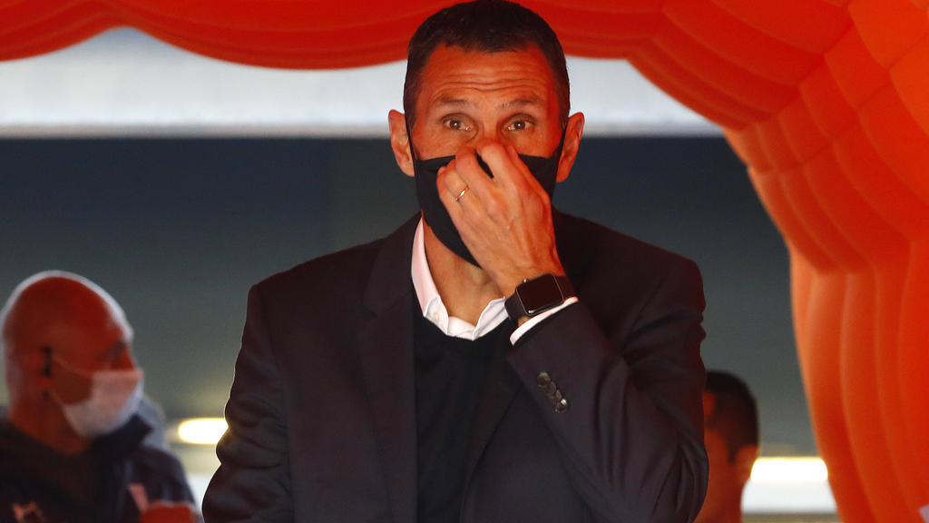 Calendrier Calcio 2023 Euro » Acutalités » Poyet Signs Greece Coaching Deal Until End Of 2023