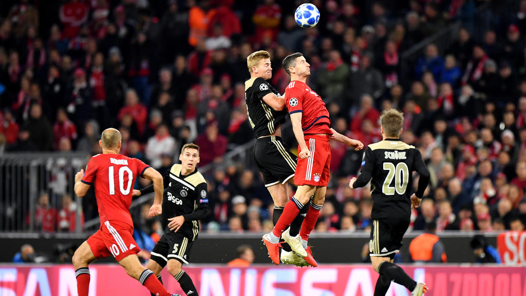 Champions League » News » Amsterdam verlängert Flaute des FCB