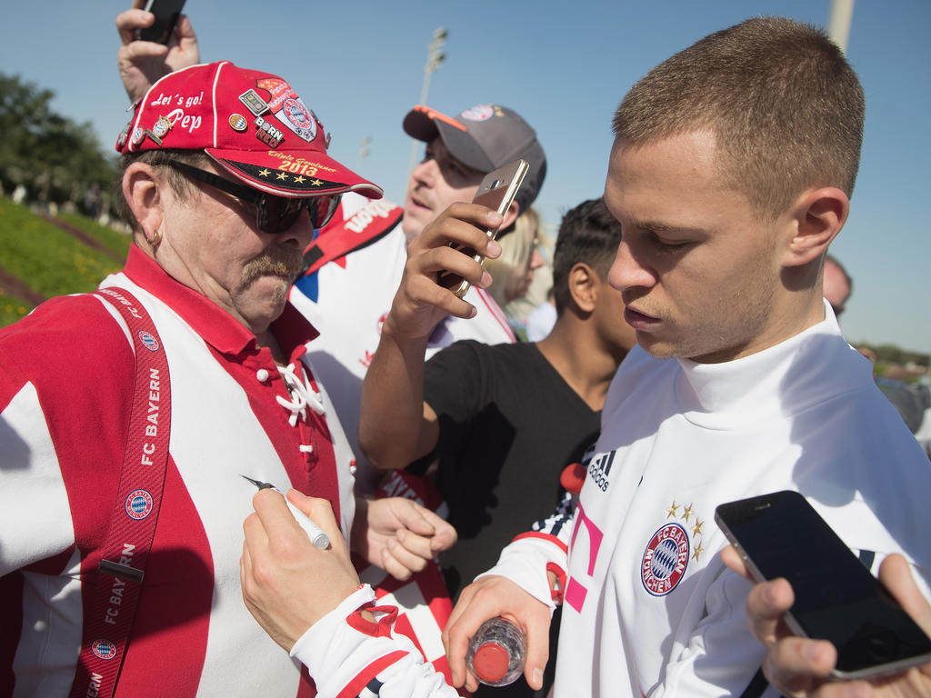 Bundesliga » News » Kimmich vor Verlängerung FC Bayern scoutet Backup