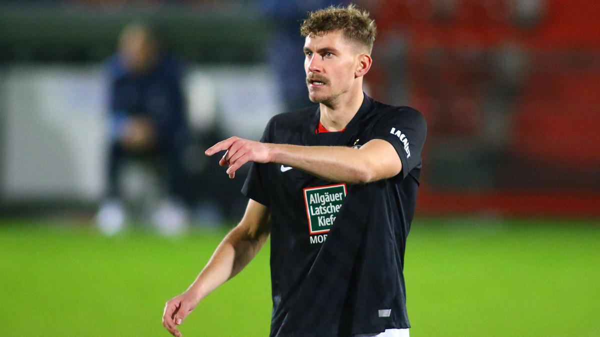 LIVE 1. FC Kaiserslautern vs. 1860 München Rot für Lautern, zwei