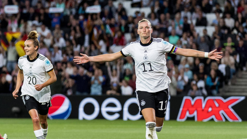 Nationalmannschaft Popp lässt WMTeilnahme offen