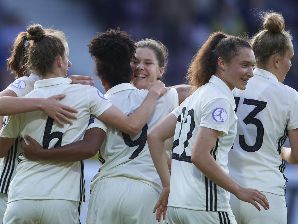 U17 Frauen EM » News » Kantersieg! DFBMädels spazieren ins EMFinale