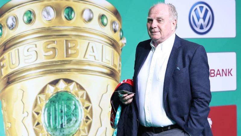 Bundesliga » News » Warten auf angekündigte BayernCoups geht weiter