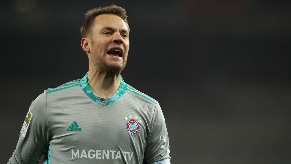 FC Bayern Skurrile Posse um Manuel Neuer bei den FIFAAwards