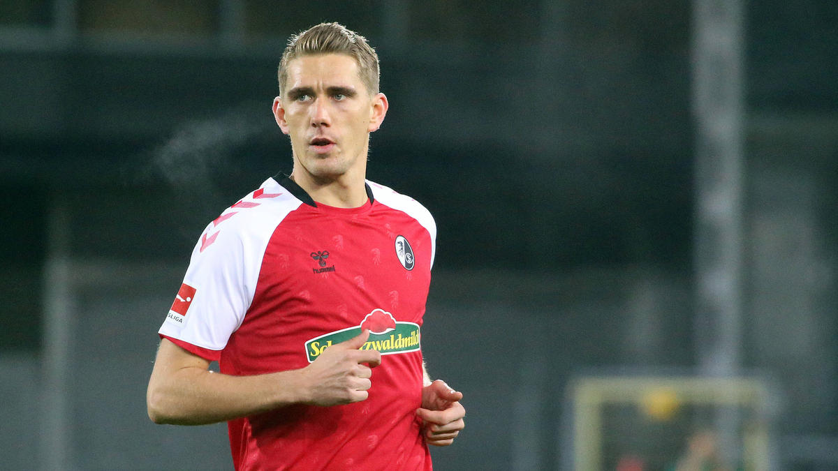 Nils Petersen vor Duell mit FC Bayern "Druck ist auf Münchner Seite"