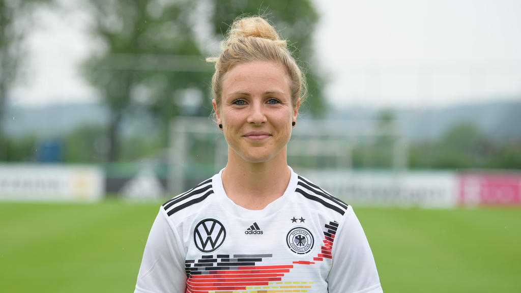 Frauen WM » News » Svenja Huth verpasst Mannschaftstraining