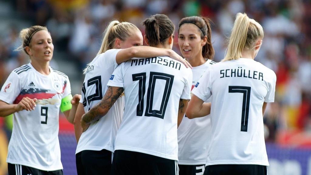FrauenNationalmannschaft DFBTeam vor perfekter EMQuali
